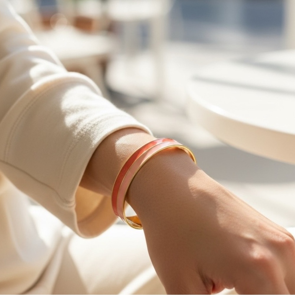 Stylish Pink and Gold Bracelet - Picture 2 of 2